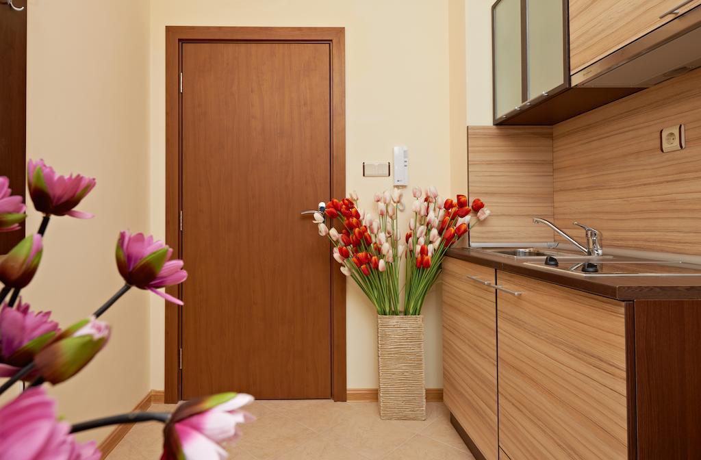 Stanny Court Aparthotel Nesebar Rom bilde
