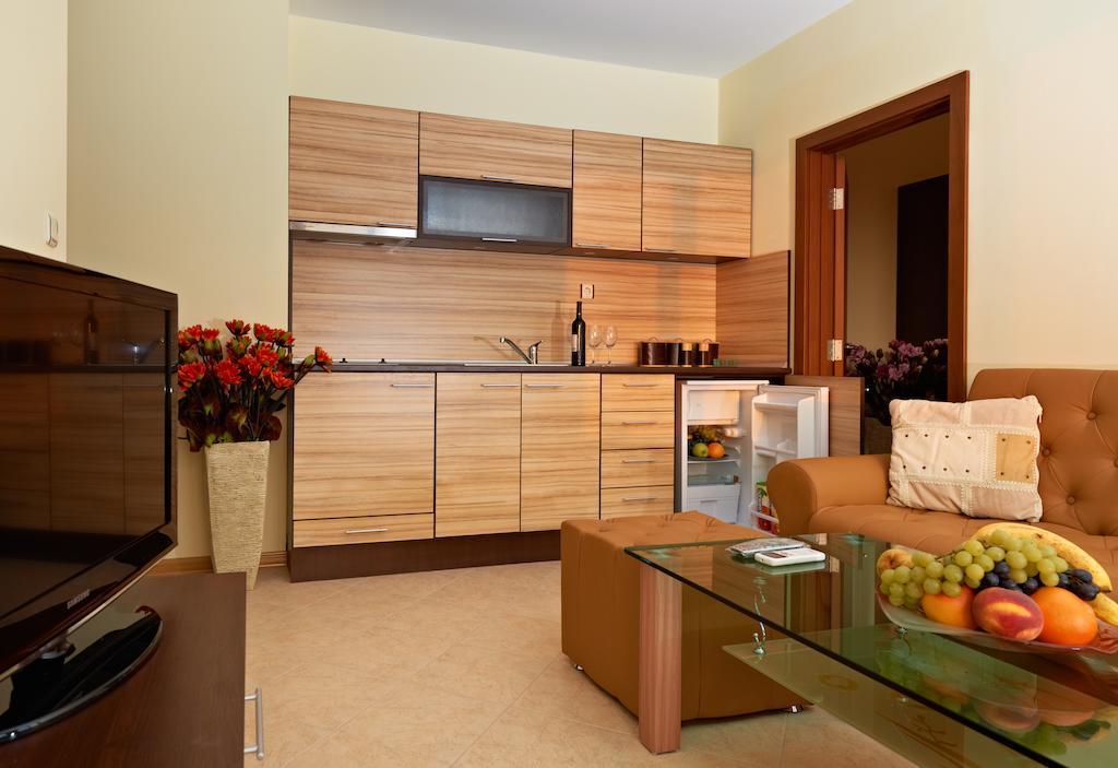 Stanny Court Aparthotel Nesebar Rom bilde