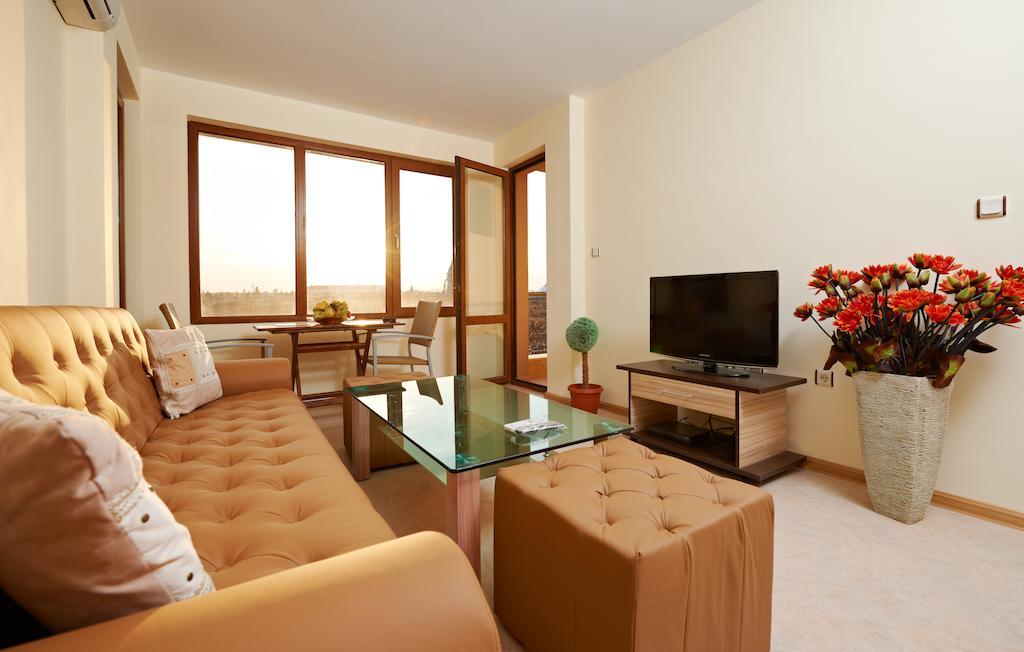Stanny Court Aparthotel Nesebar Rom bilde